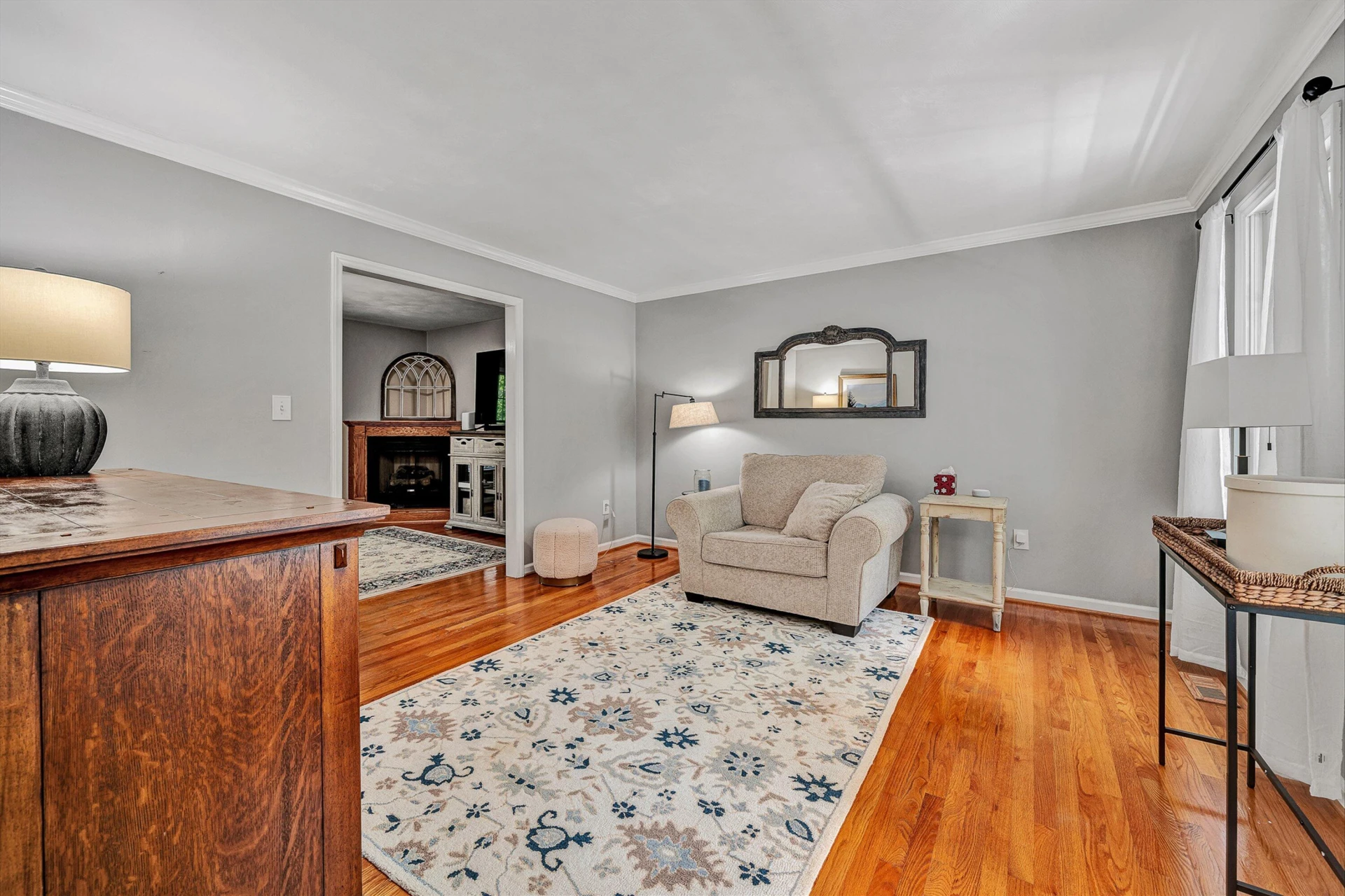 1067 Archway RD - Photo 4