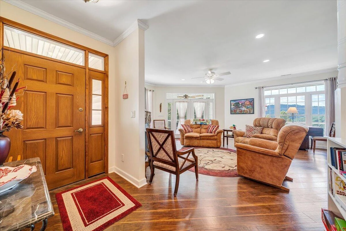 11010 Catawba RD - Photo 10