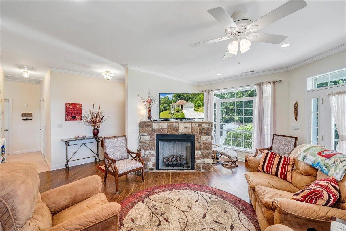 11010 Catawba RD - Photo 12