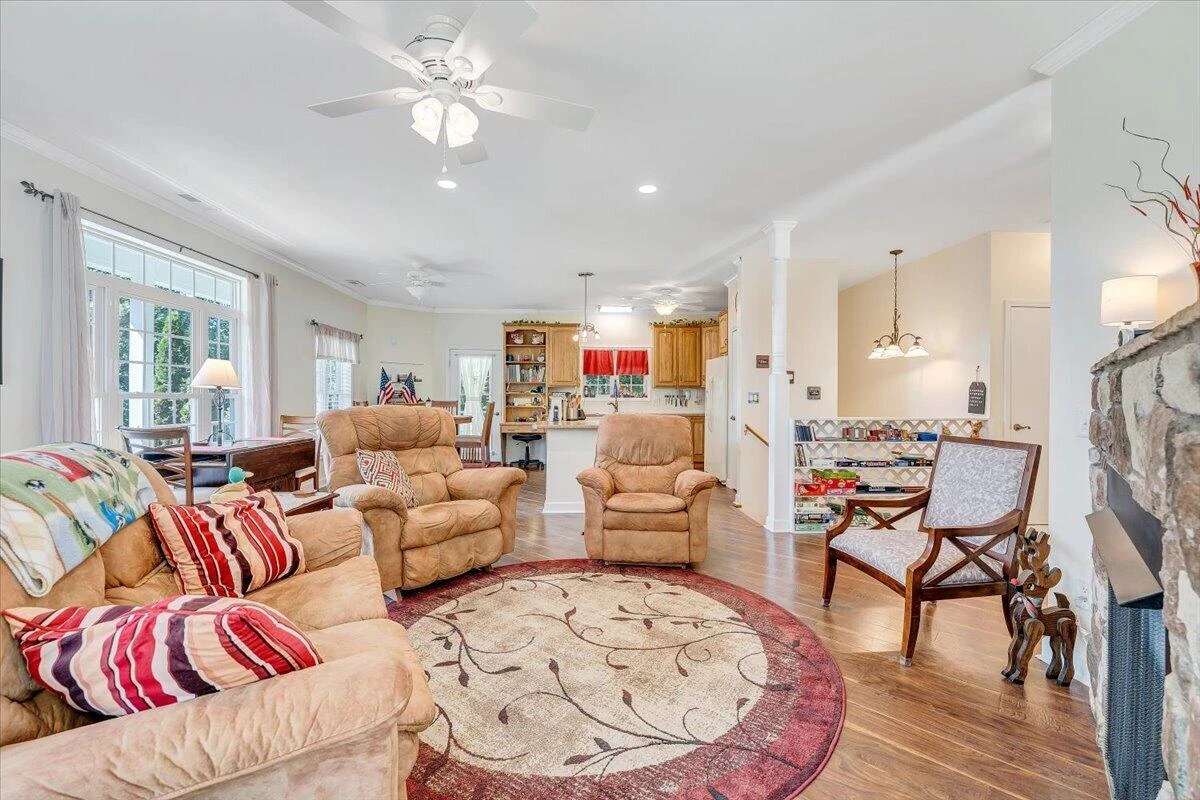 11010 Catawba RD - Photo 13