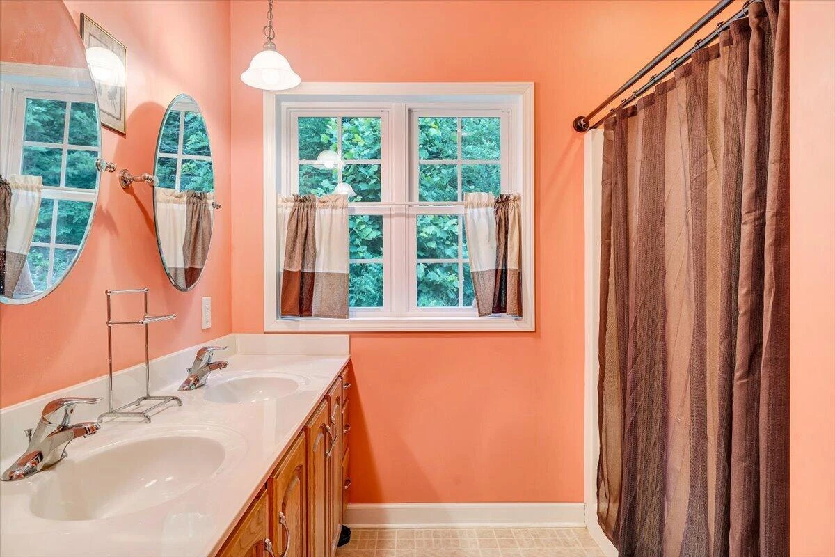 11010 Catawba RD - Photo 24