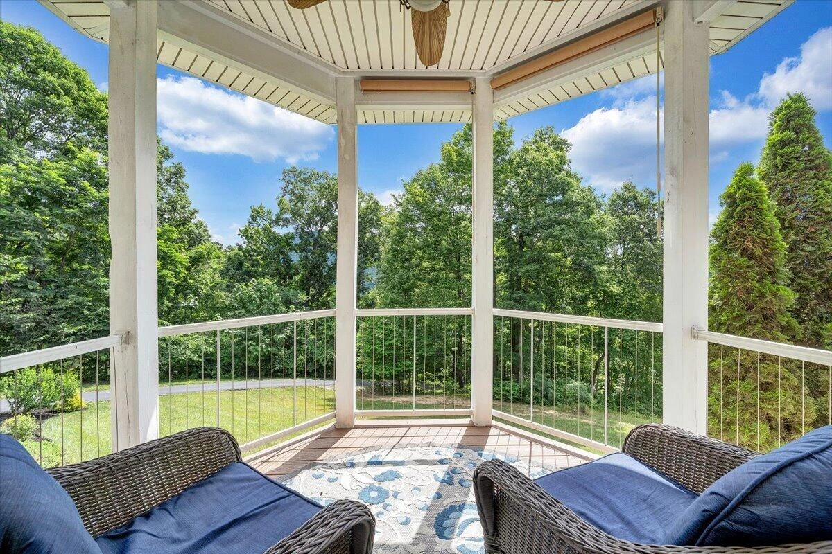 11010 Catawba RD - Photo 43