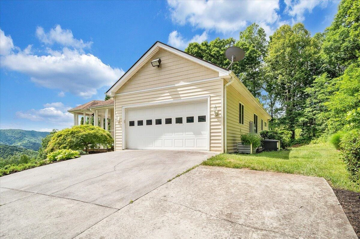 11010 Catawba RD - Photo 51