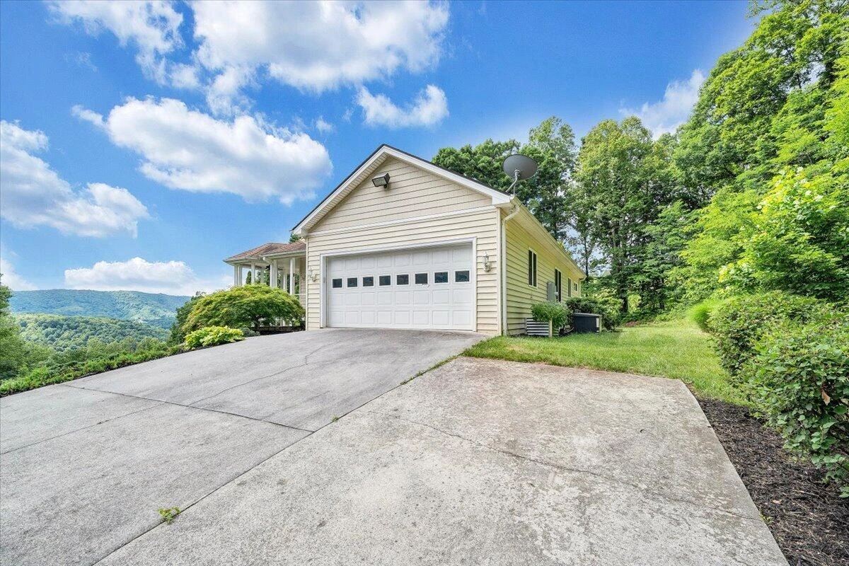 11010 Catawba RD - Photo 52