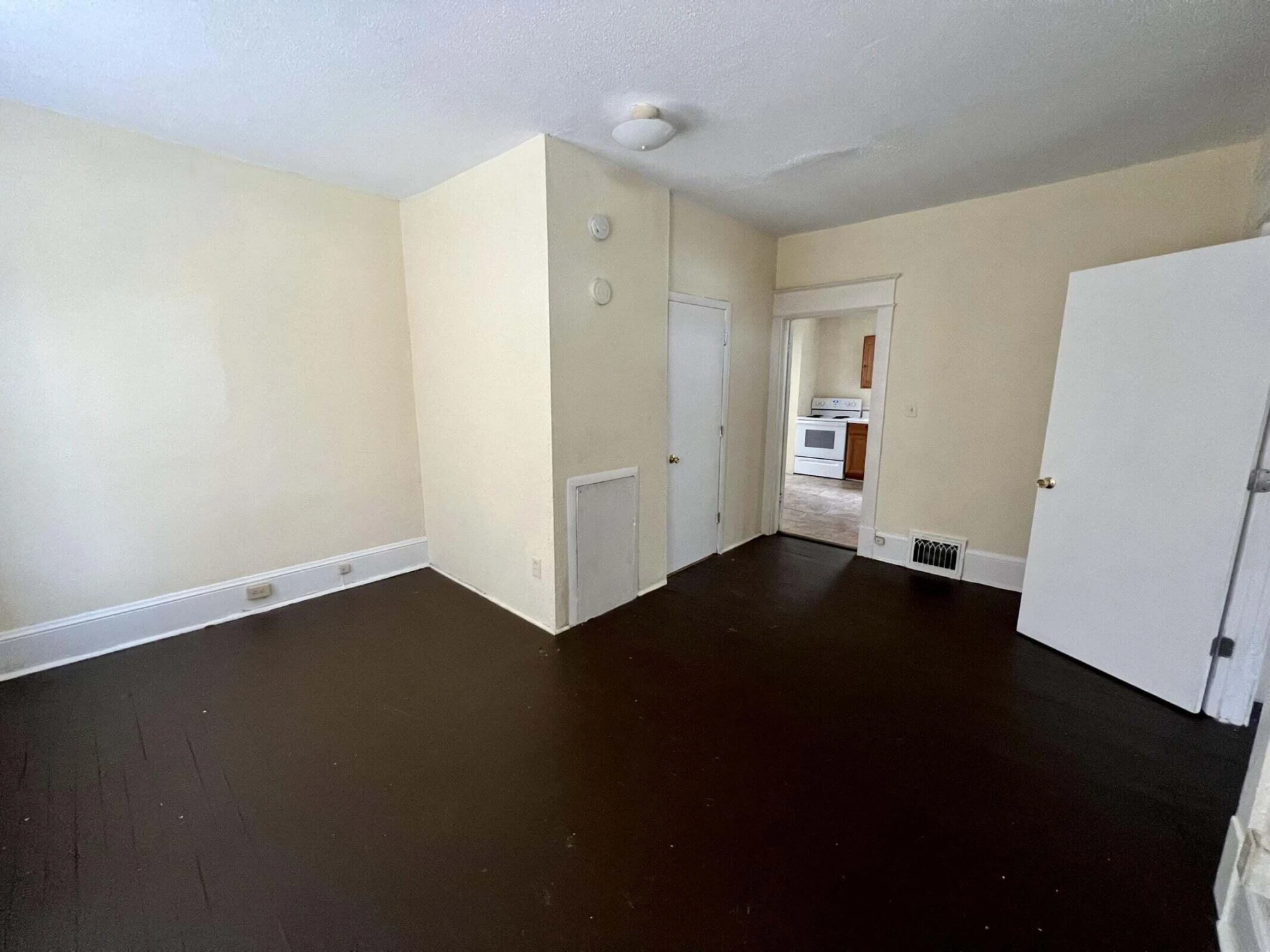 1202 Melrose AVE NW - Photo 21