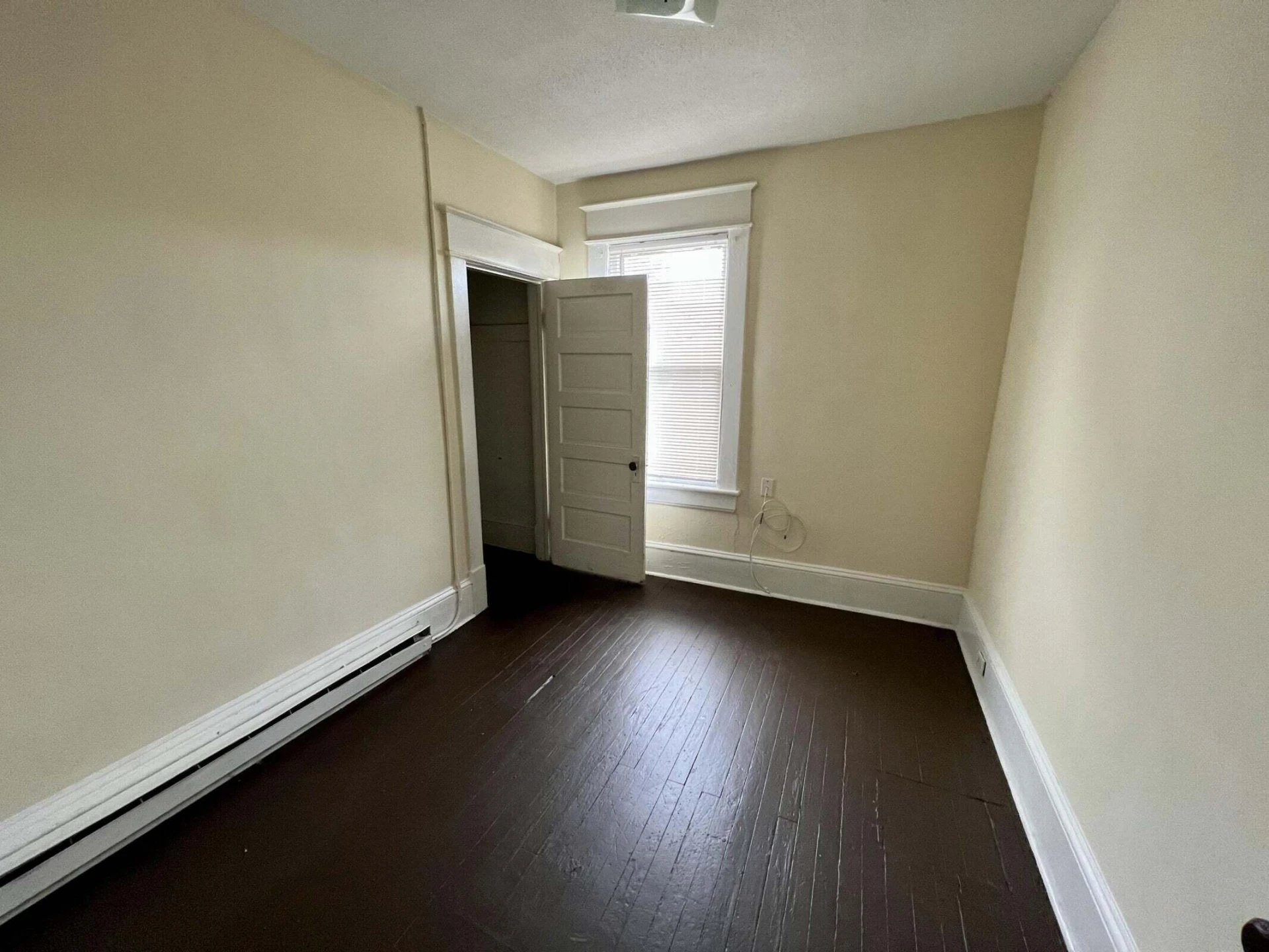 1202 Melrose AVE NW - Photo 7