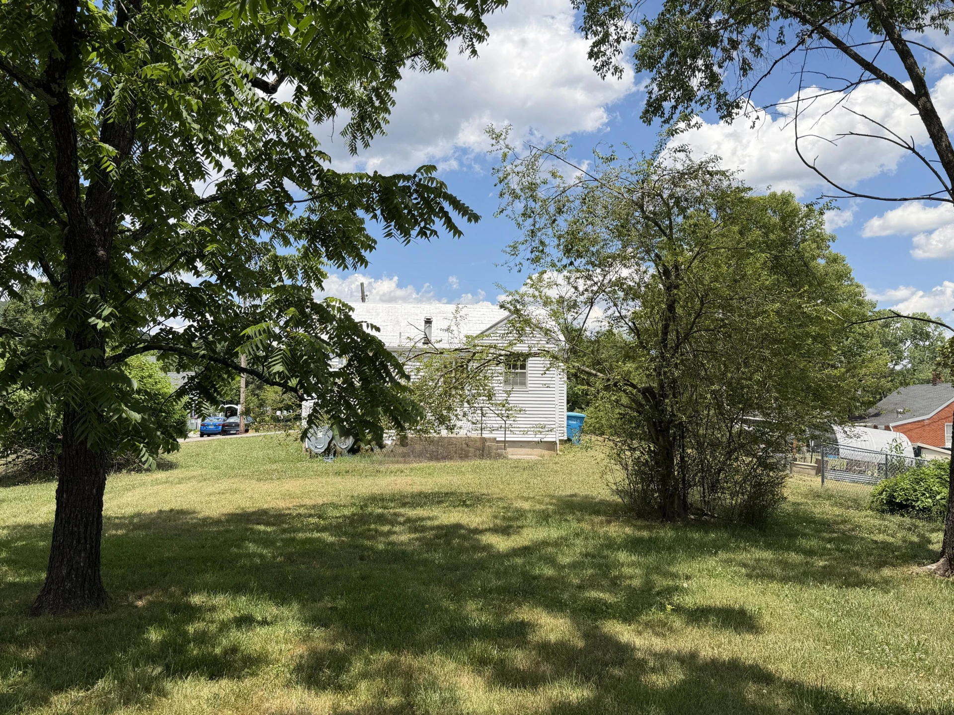 1213 Victory RD SE - Photo 4
