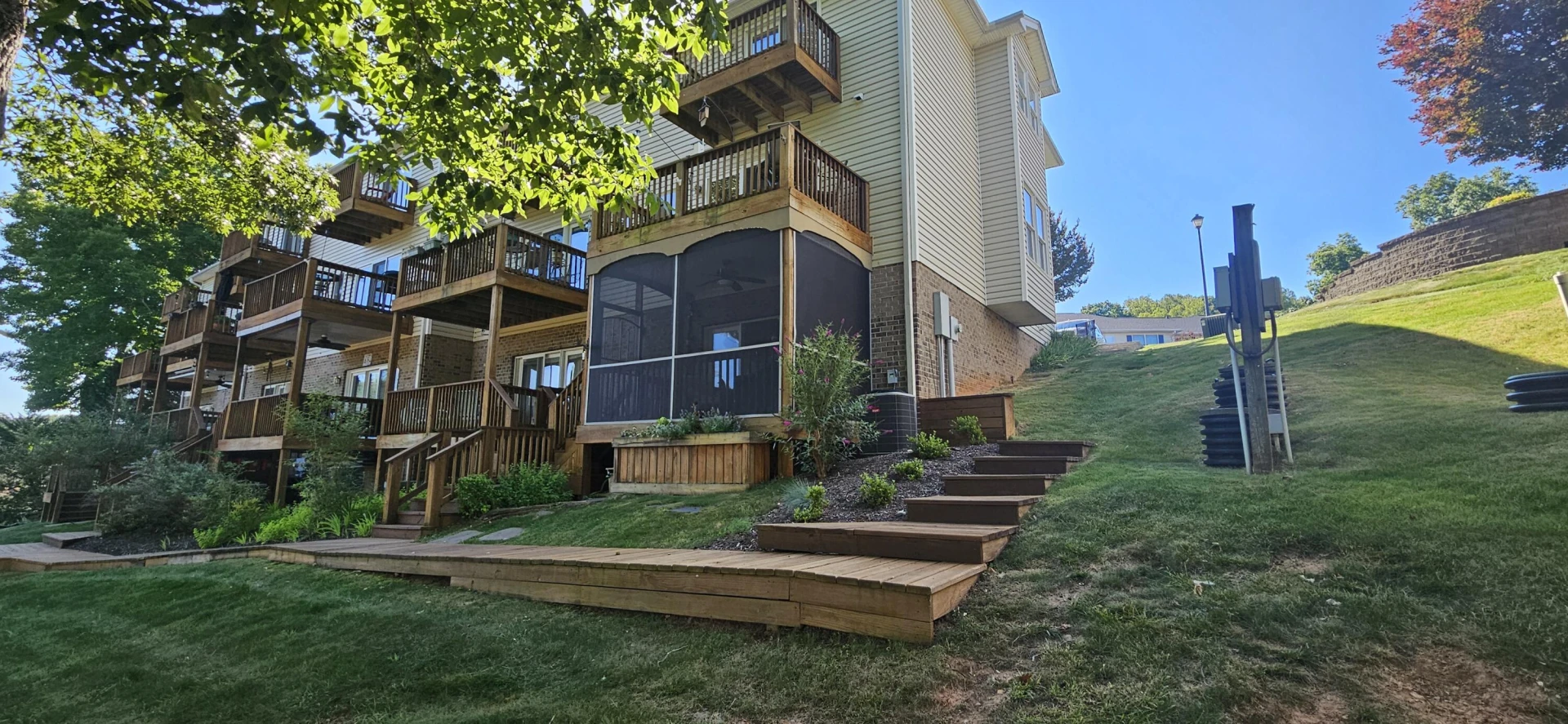 515 Cambridge CT #F1 - Photo 29