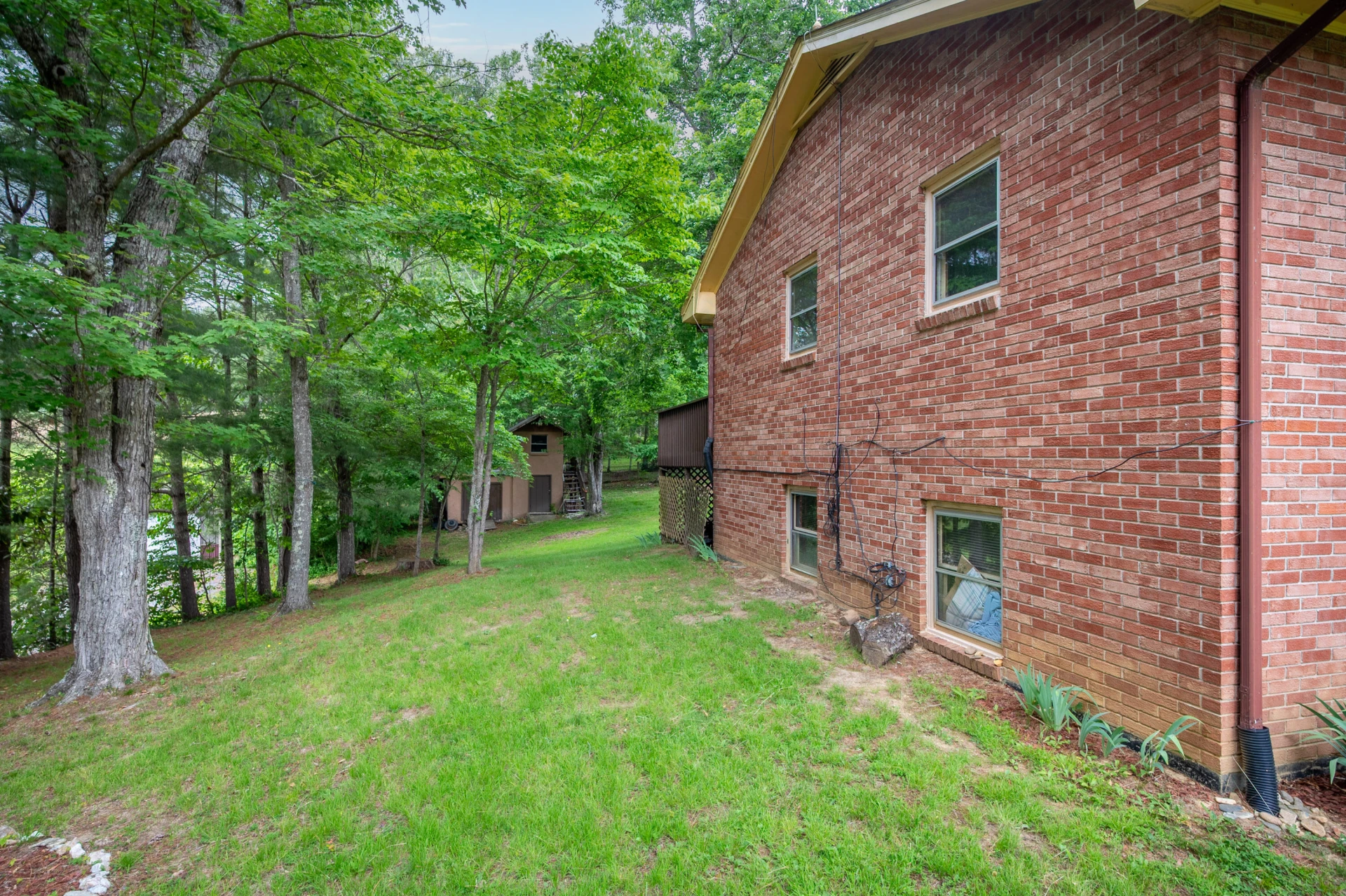 3987 Webbs Mill RD N - Photo 39