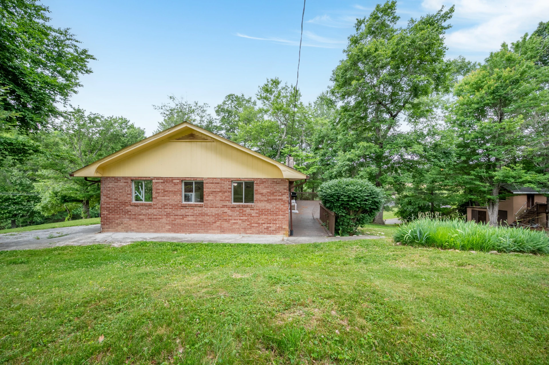 3987 Webbs Mill RD N - Photo 45