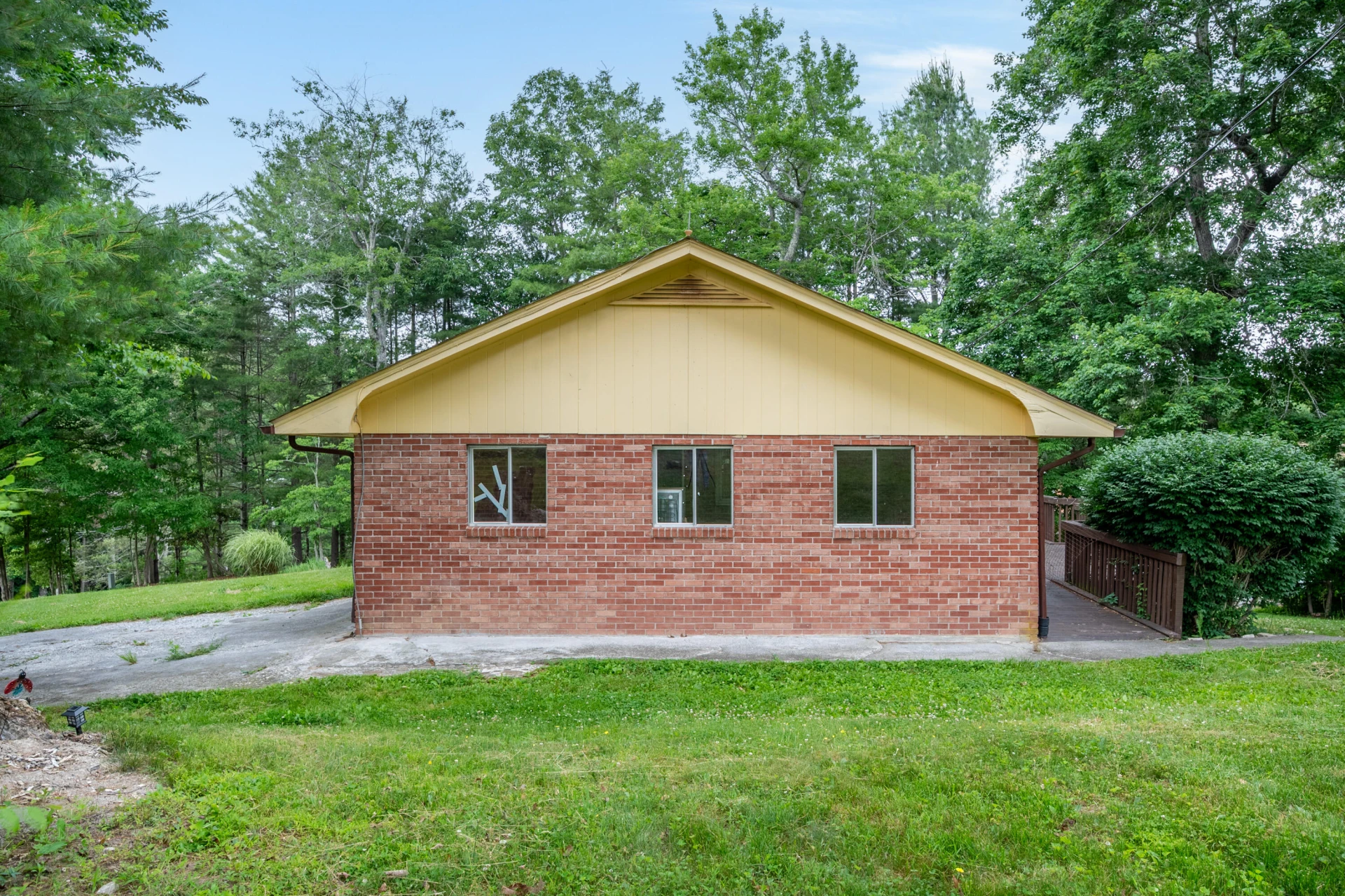 3987 Webbs Mill RD N - Photo 46