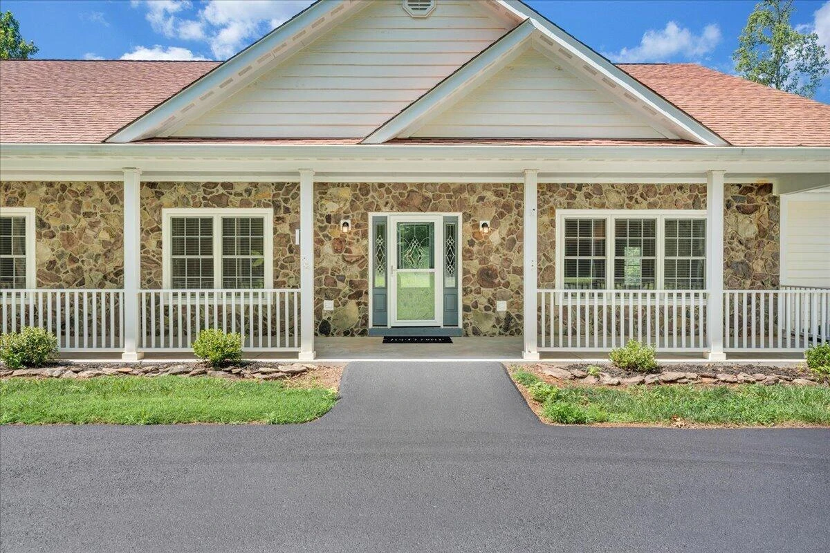 2677 Tolers Ferry RD - Photo 2