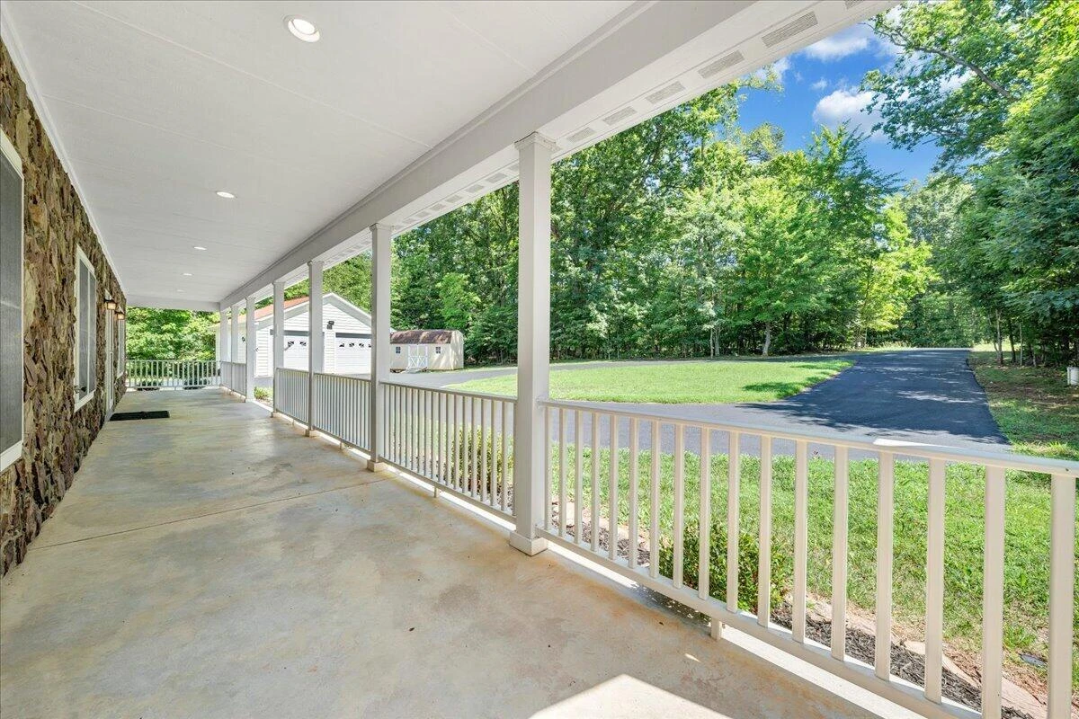2677 Tolers Ferry RD - Photo 3