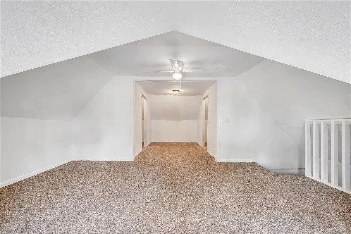 916 Madison AVE NW - Photo 42