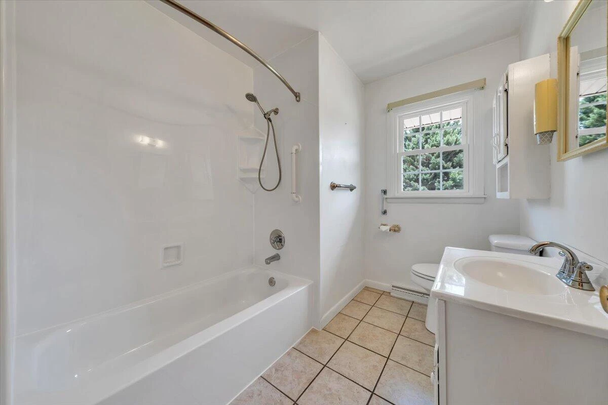 409 Decatur CIR - Photo 21