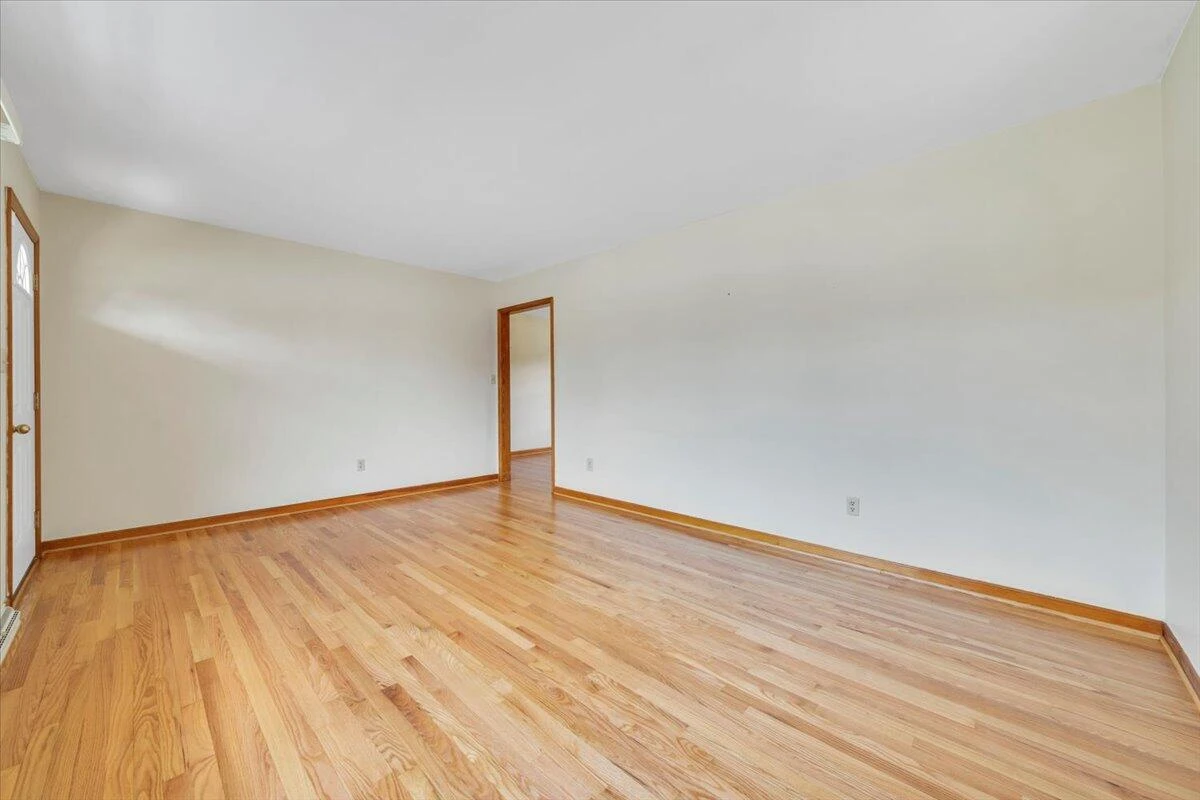 409 Decatur CIR - Photo 6
