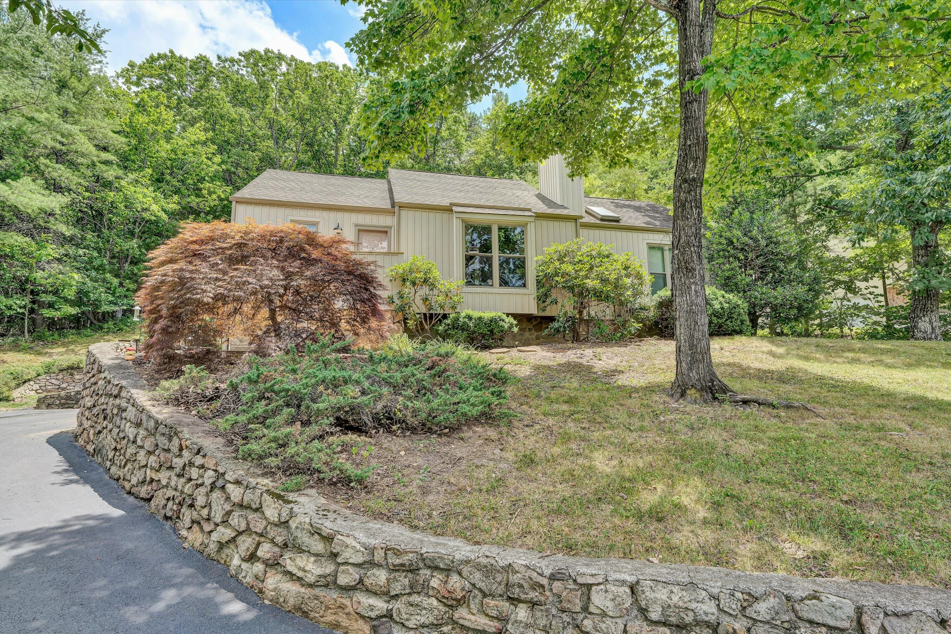 4520 Summerset CIR