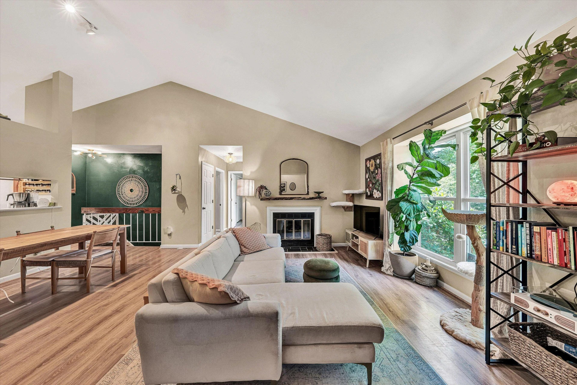 4520 Summerset CIR - Photo 9