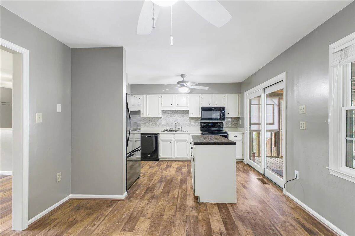 165 Beachmont DR - Photo 13