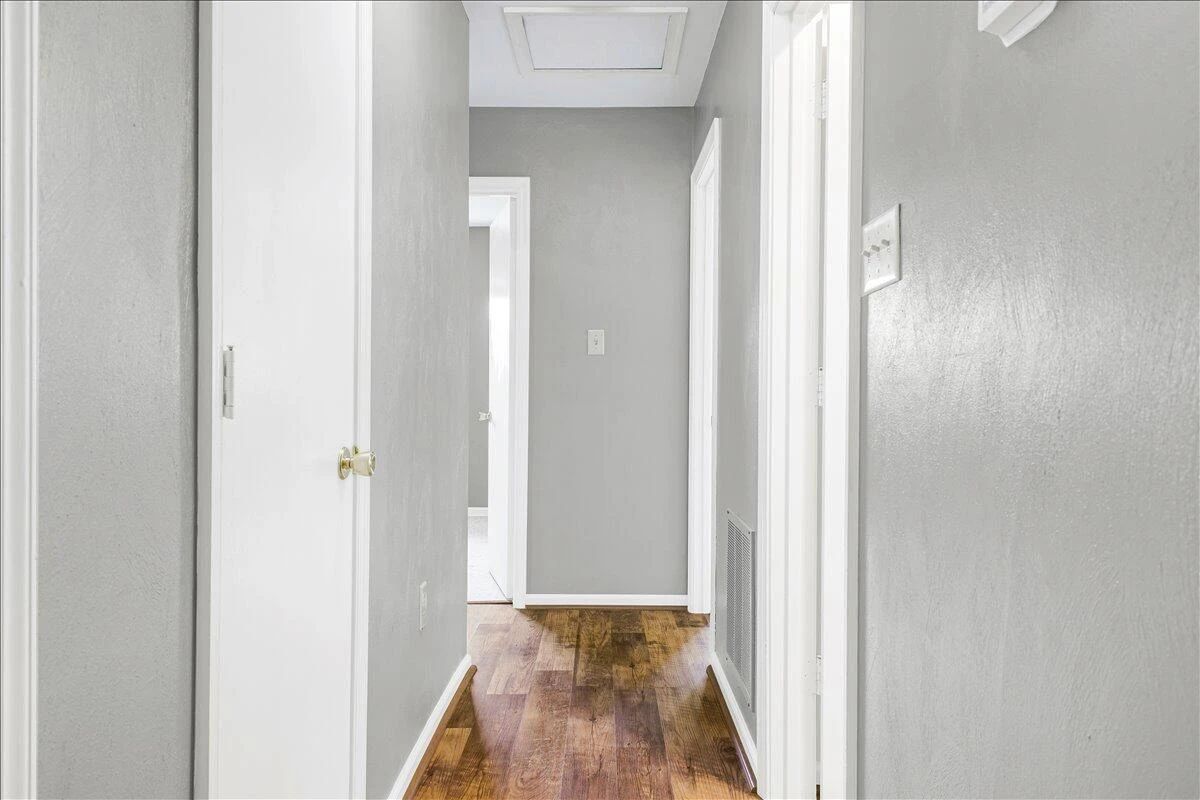 165 Beachmont DR - Photo 17