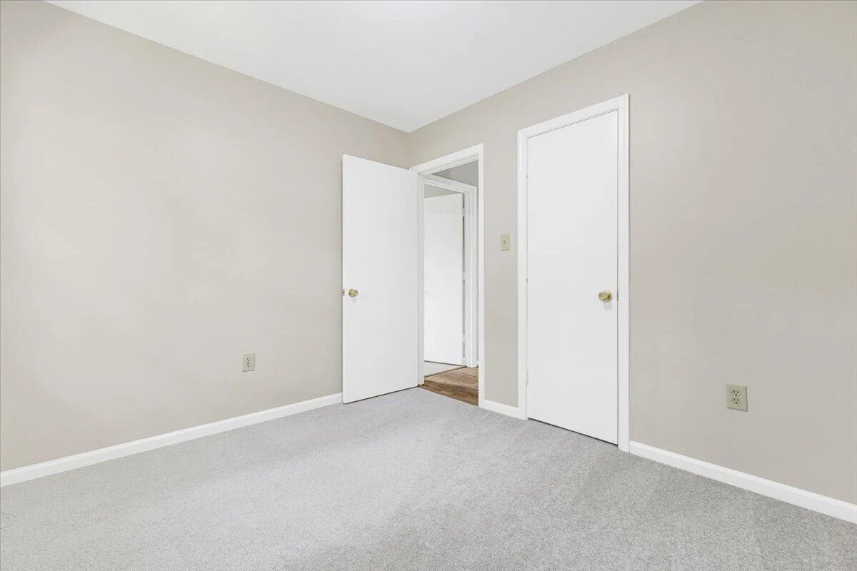 165 Beachmont DR - Photo 21
