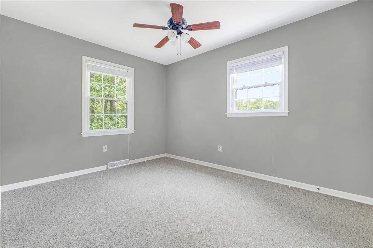 165 Beachmont DR - Photo 22