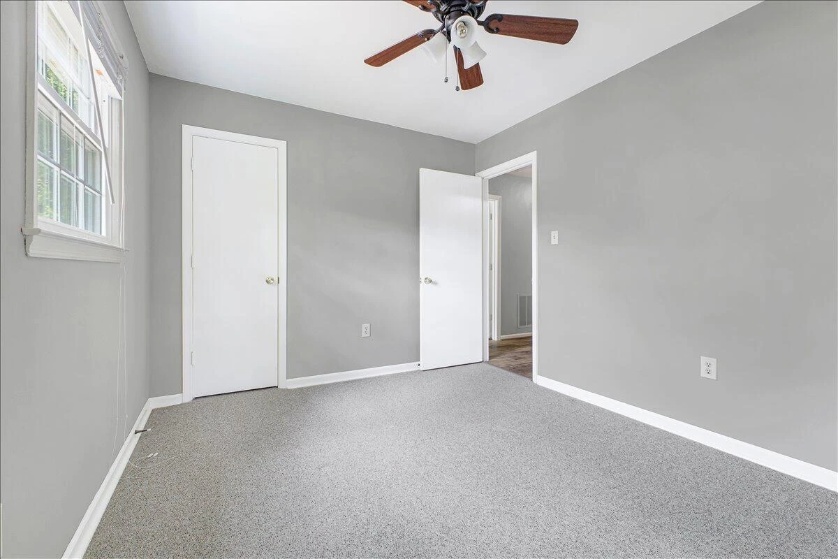 165 Beachmont DR - Photo 23