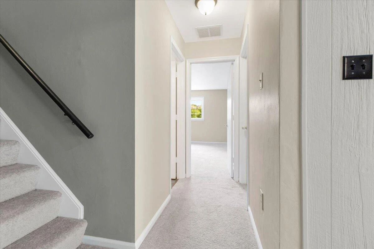 165 Beachmont DR - Photo 26