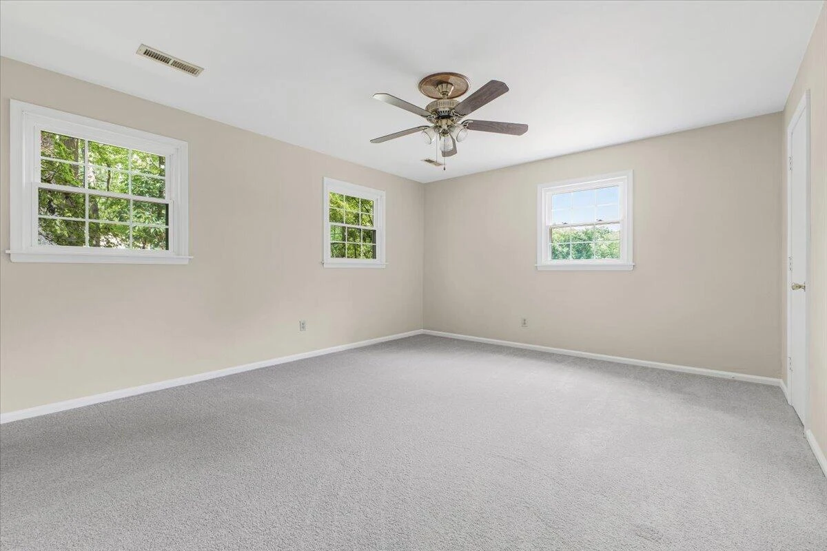 165 Beachmont DR - Photo 29