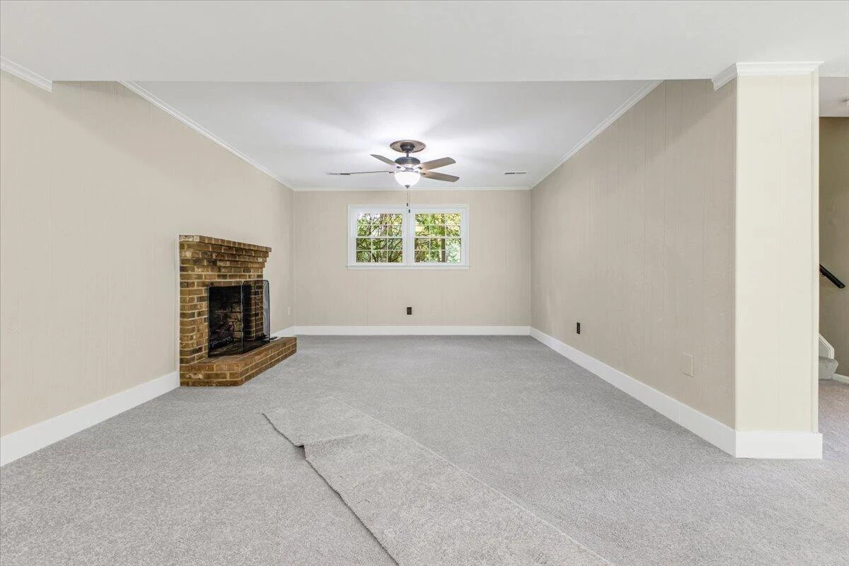 165 Beachmont DR - Photo 35
