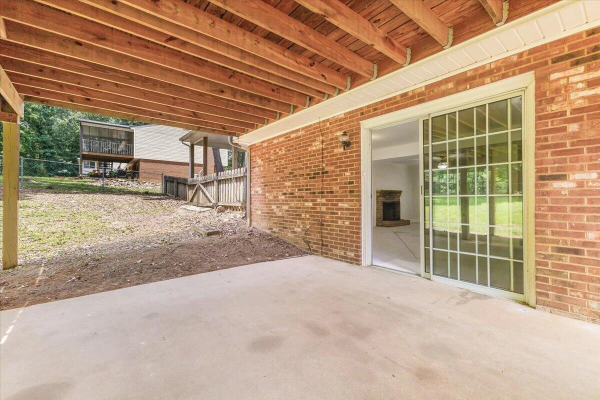 165 Beachmont DR - Photo 37