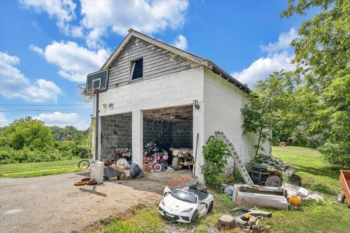 6457 Roanoke RD - Photo 27