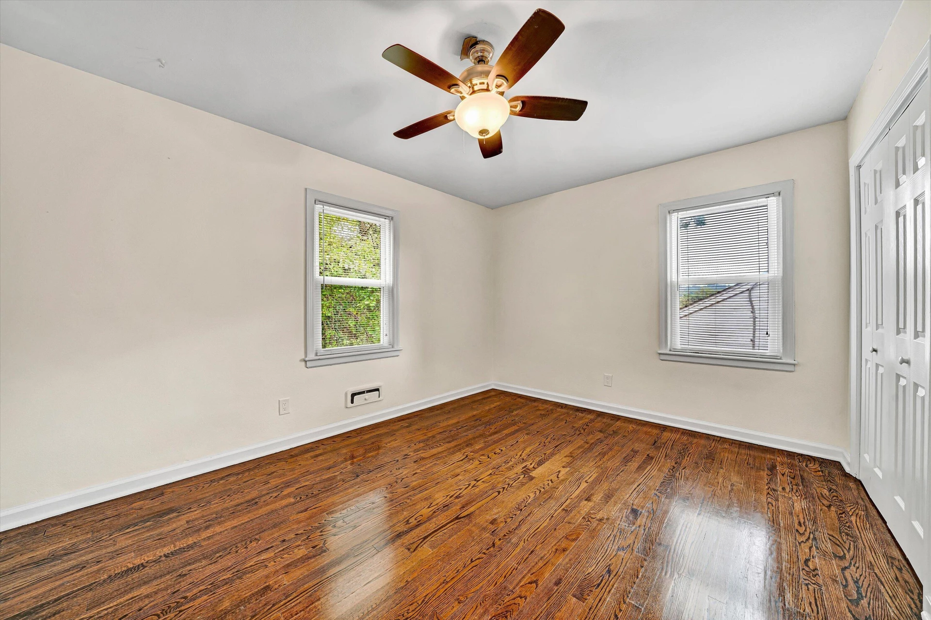 1810 Lawnhill ST SW - Photo 12