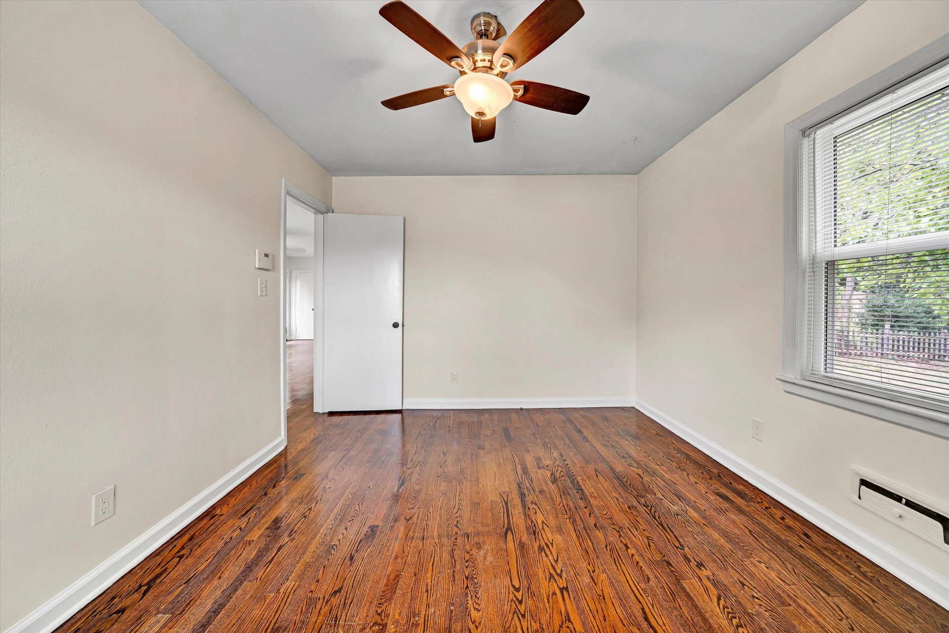 1810 Lawnhill ST SW - Photo 13