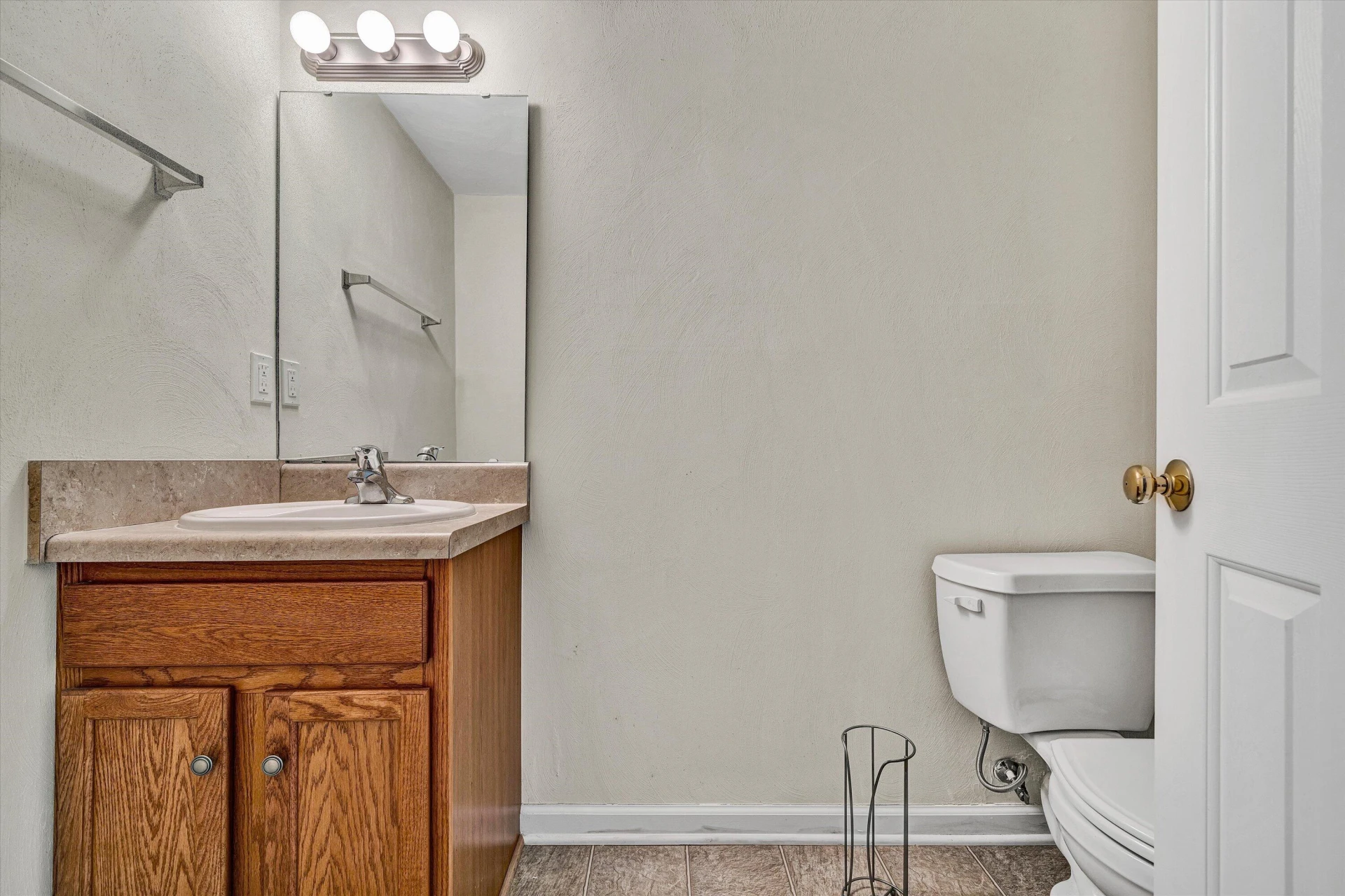 135 Wistaria DR - Photo 26