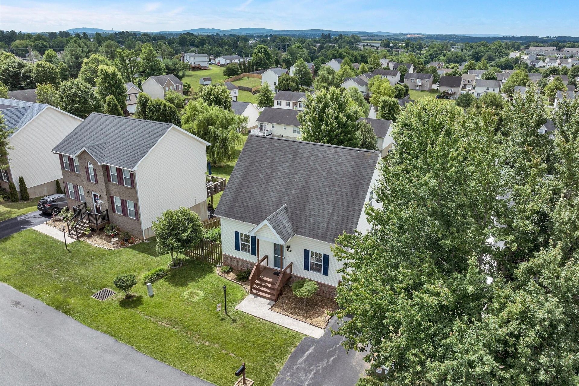 135 Wistaria DR - Photo 34