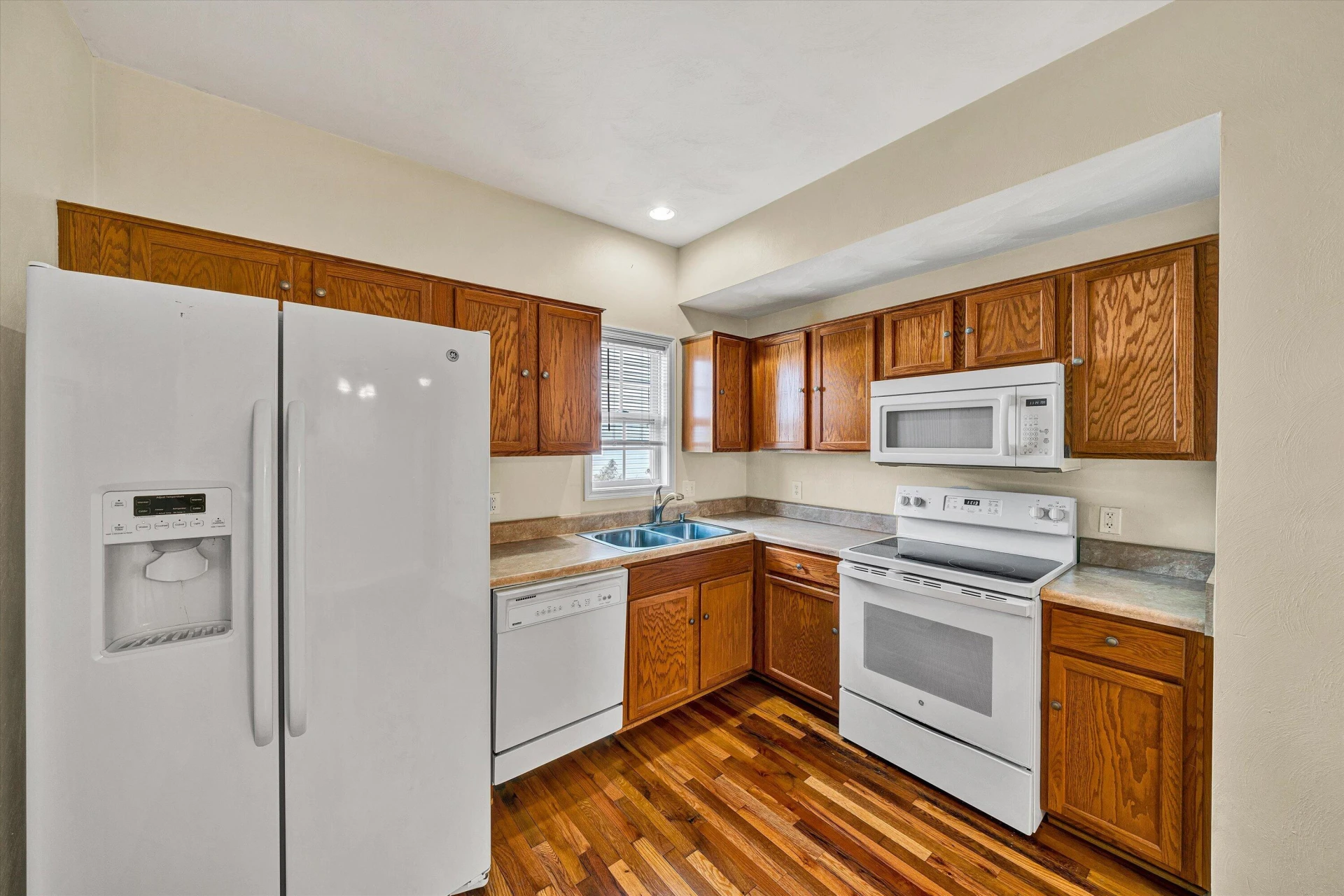 135 Wistaria DR - Photo 9