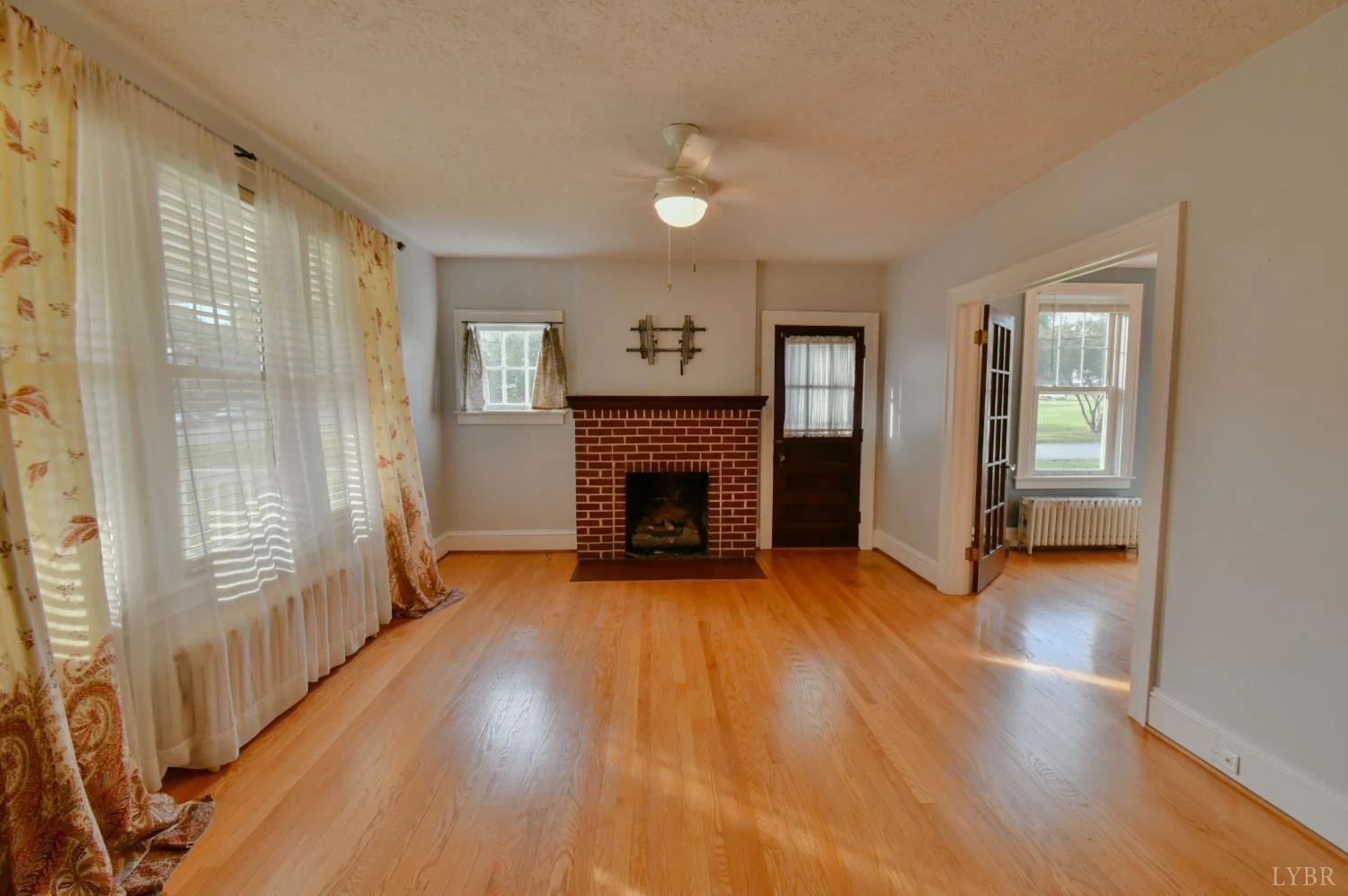 1305 Park ST - Photo 5