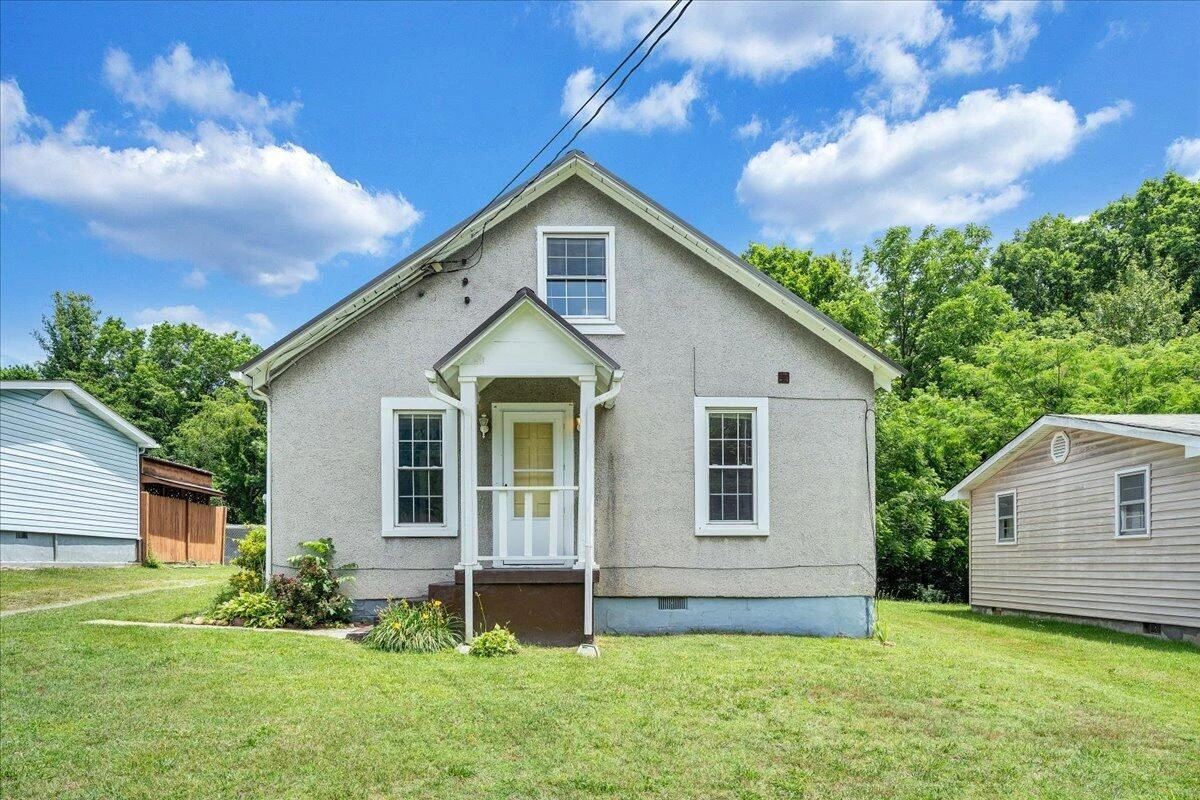 1408 Hatcher AVE - Photo 2