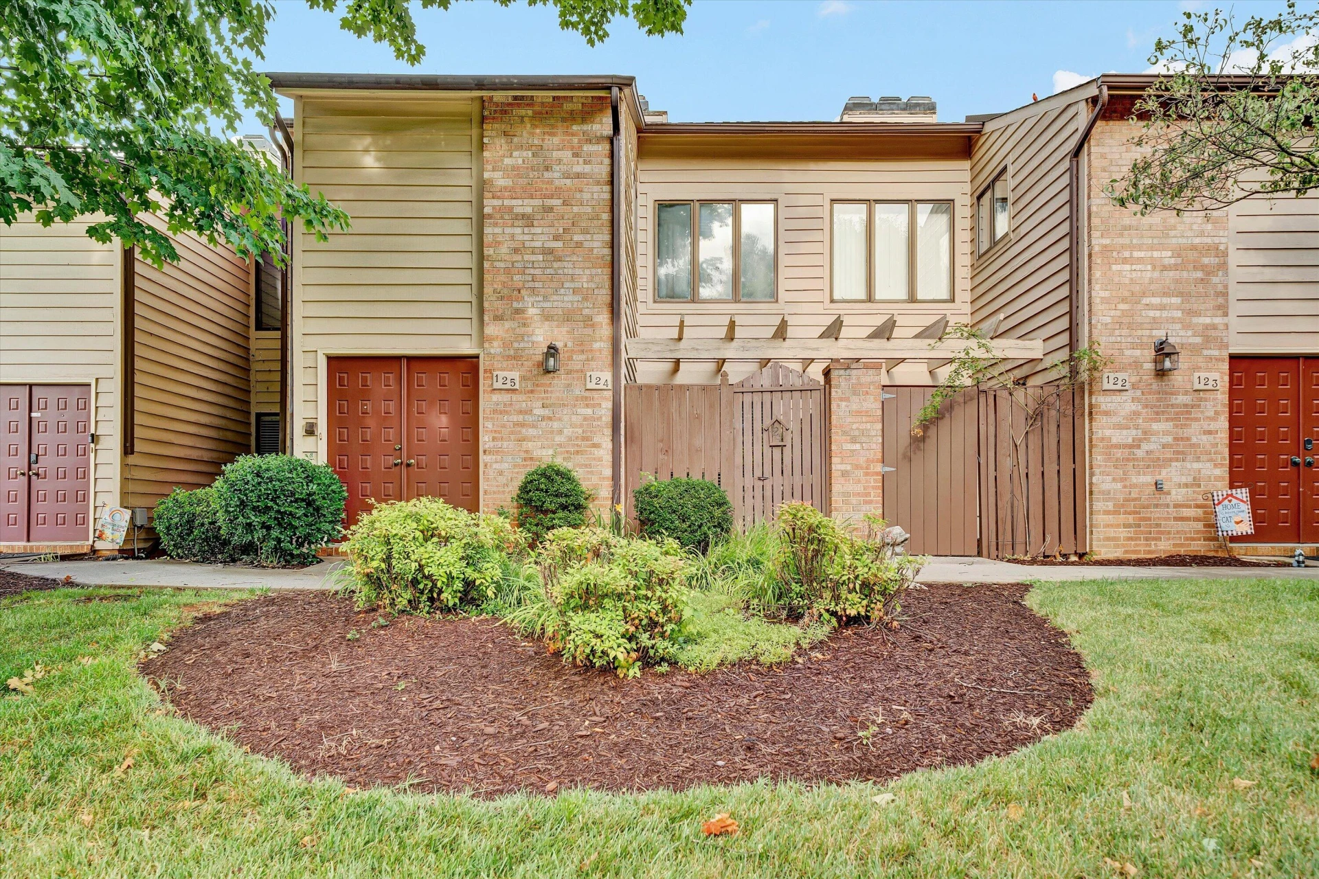 124 Windward DR SW