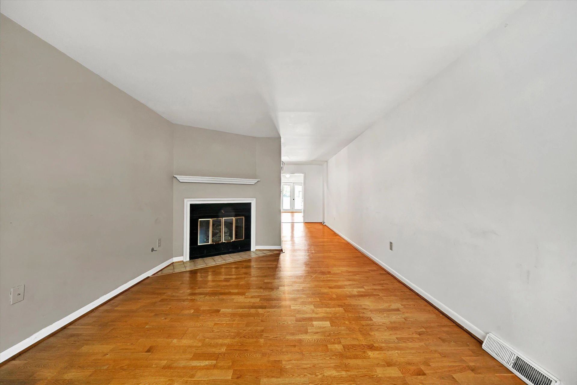 124 Windward DR SW - Photo 3