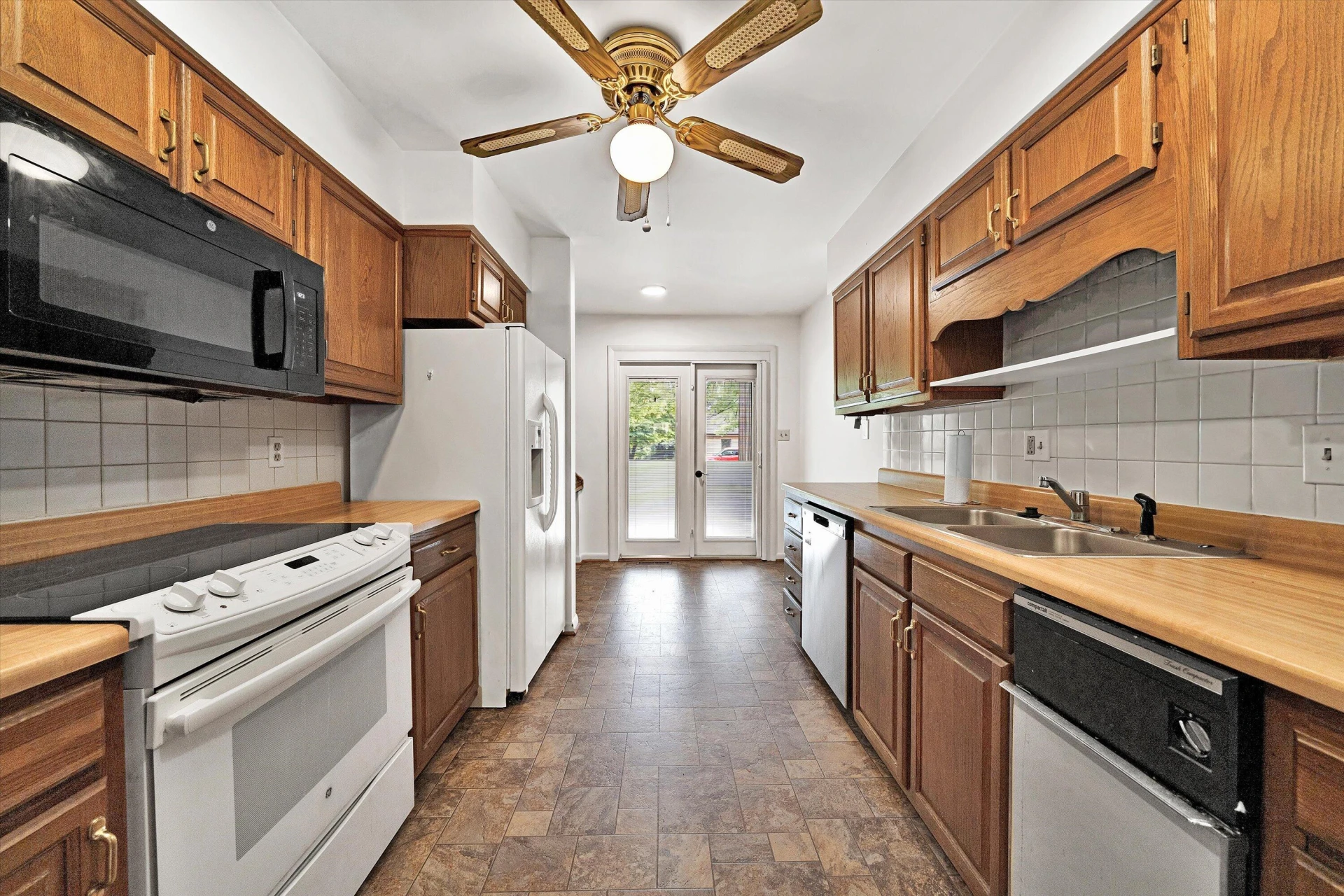 124 Windward DR SW - Photo 7