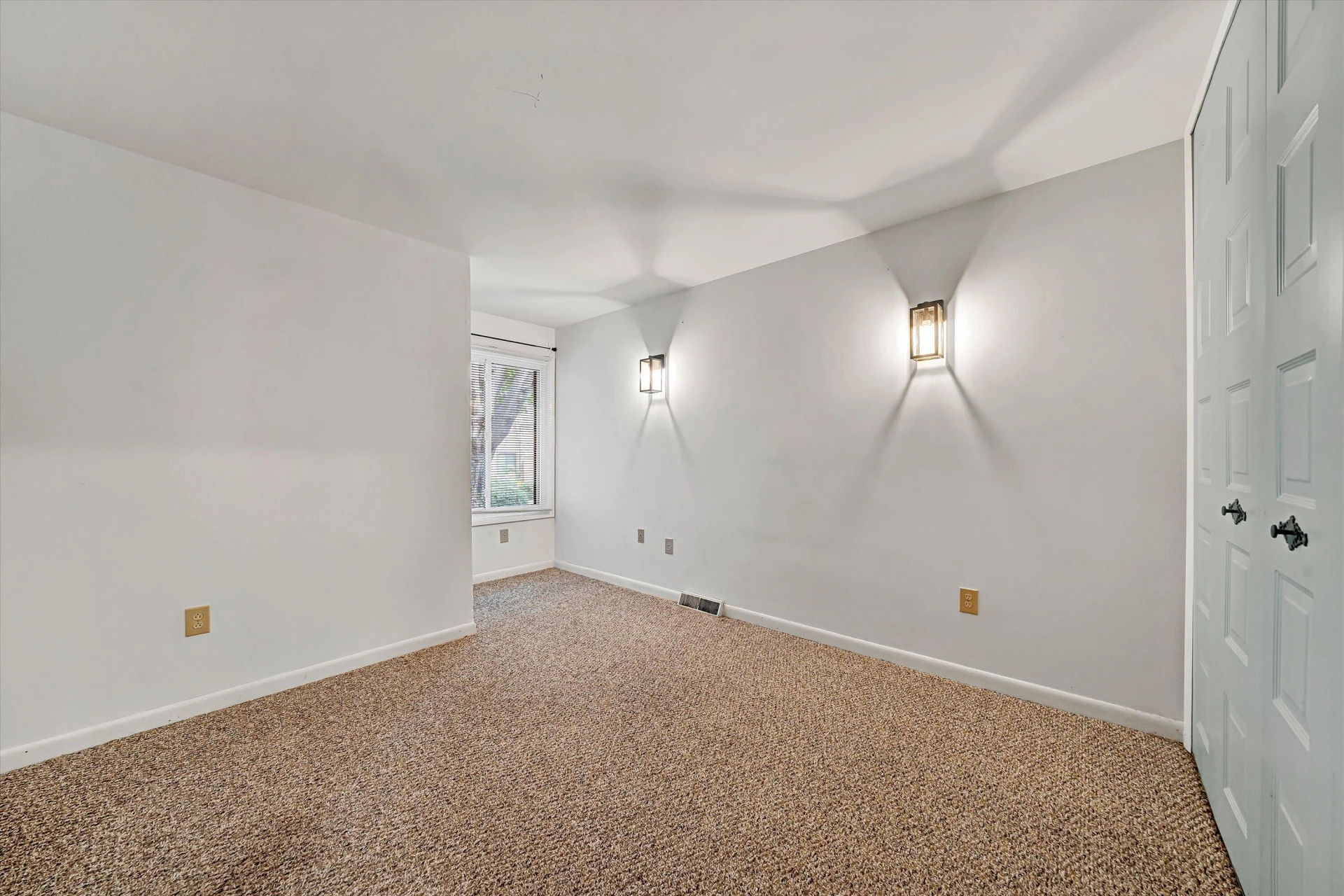 124 Windward DR SW - Photo 11