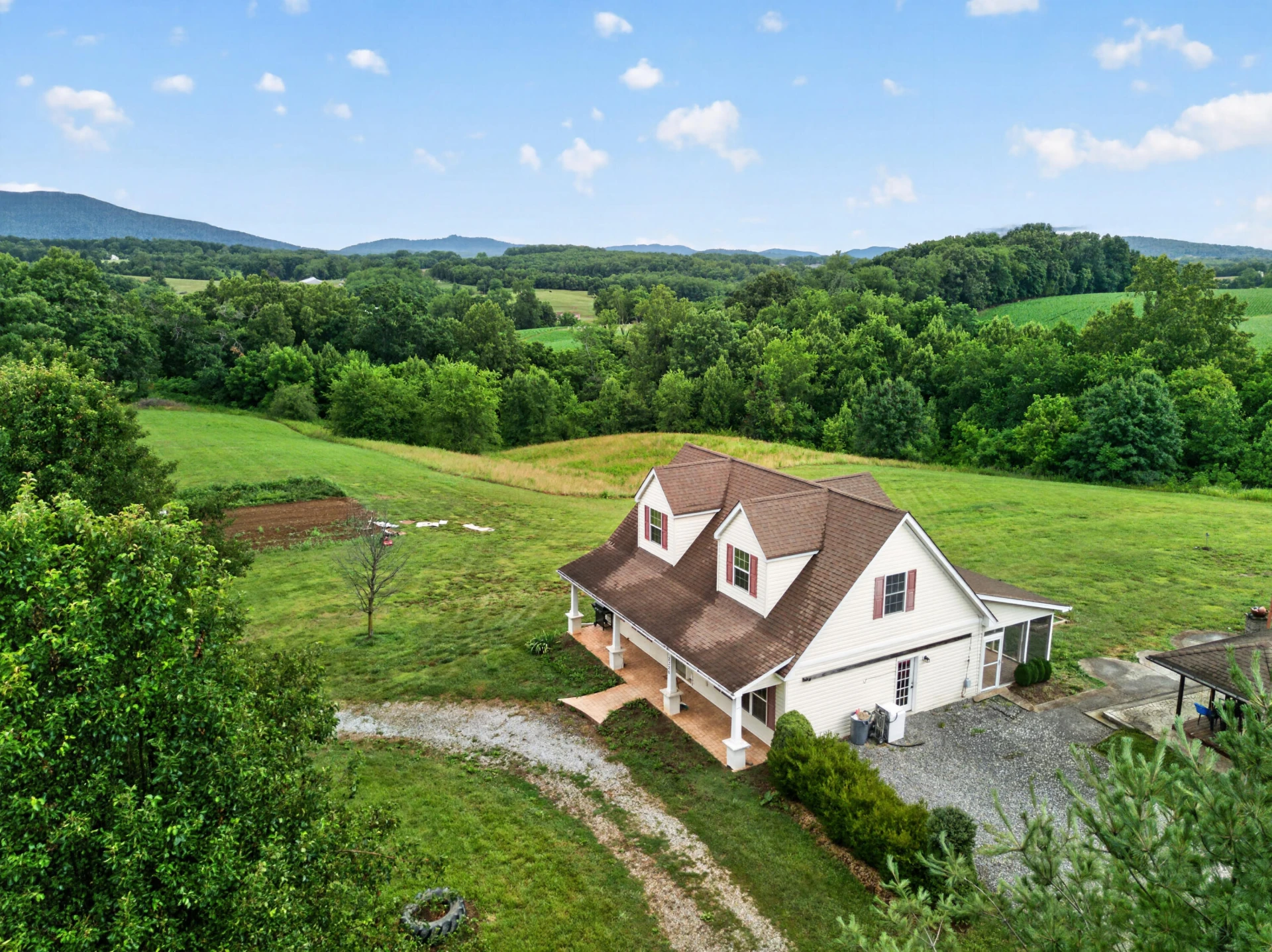 2326 Callaway RD
