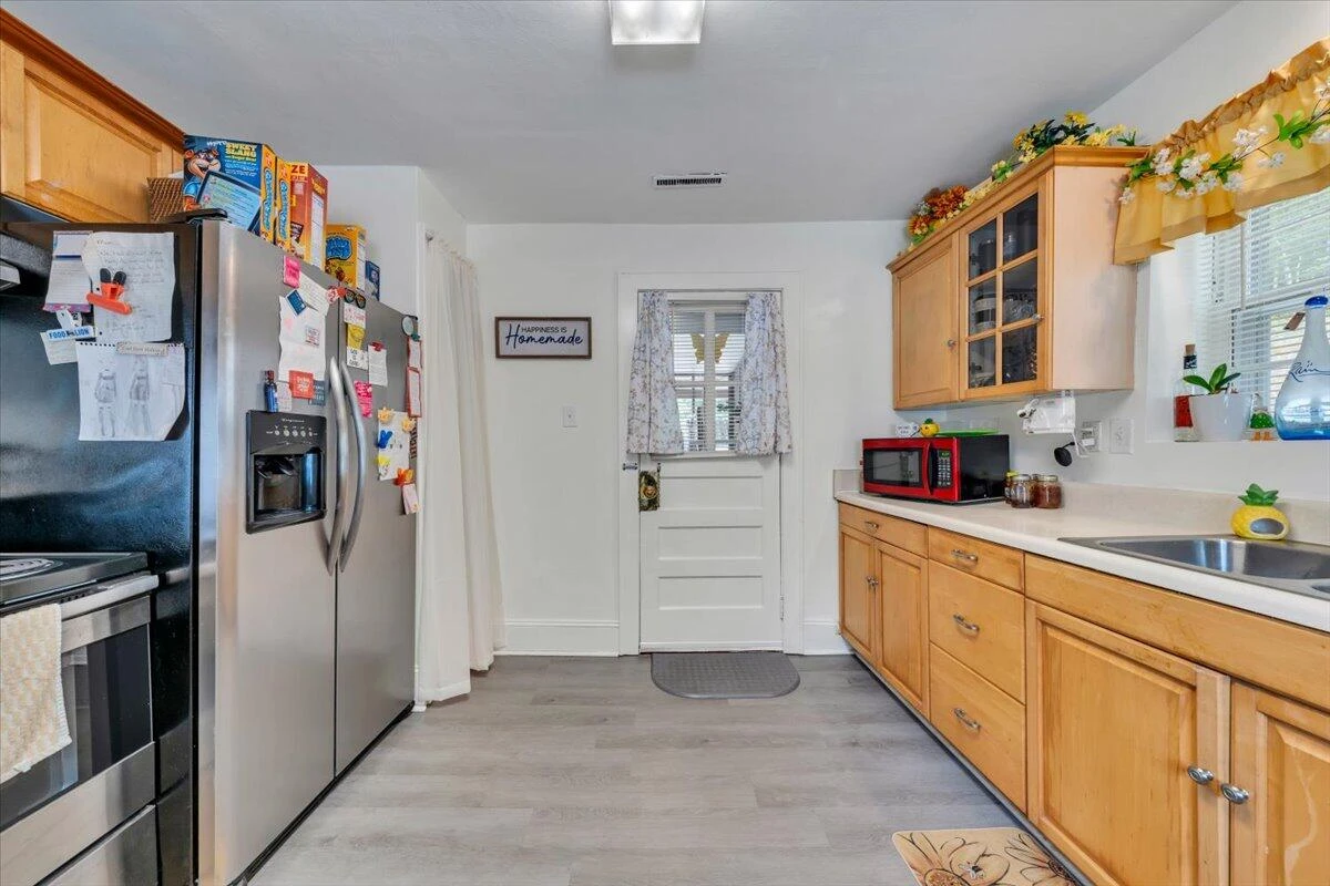 1852 Wildwood RD - Photo 21