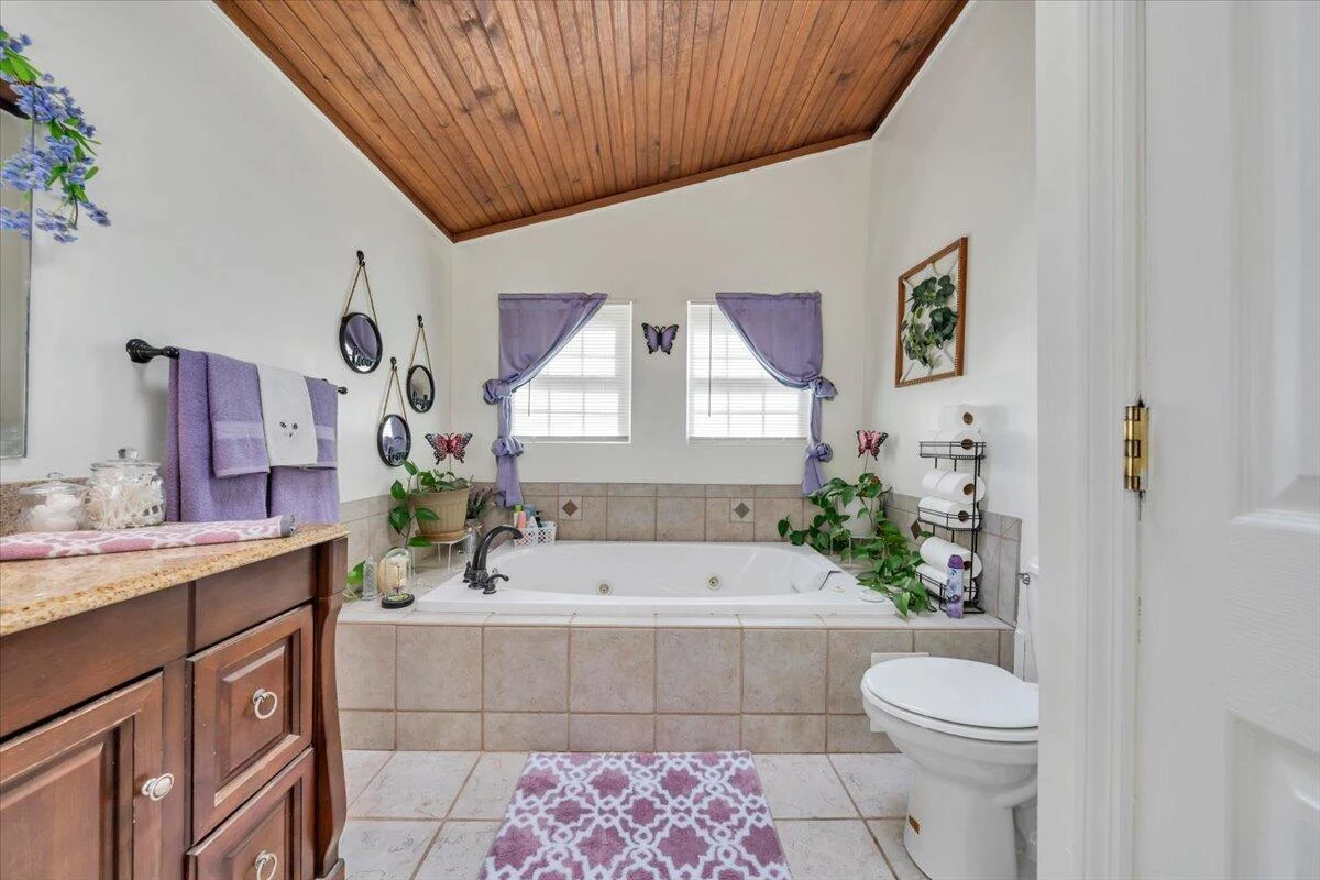 1852 Wildwood RD - Photo 31
