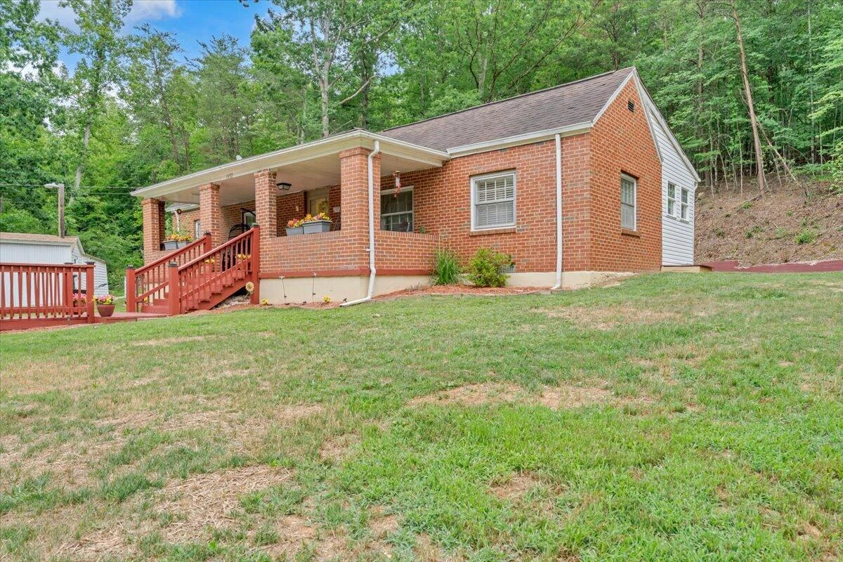 1852 Wildwood RD - Photo 38