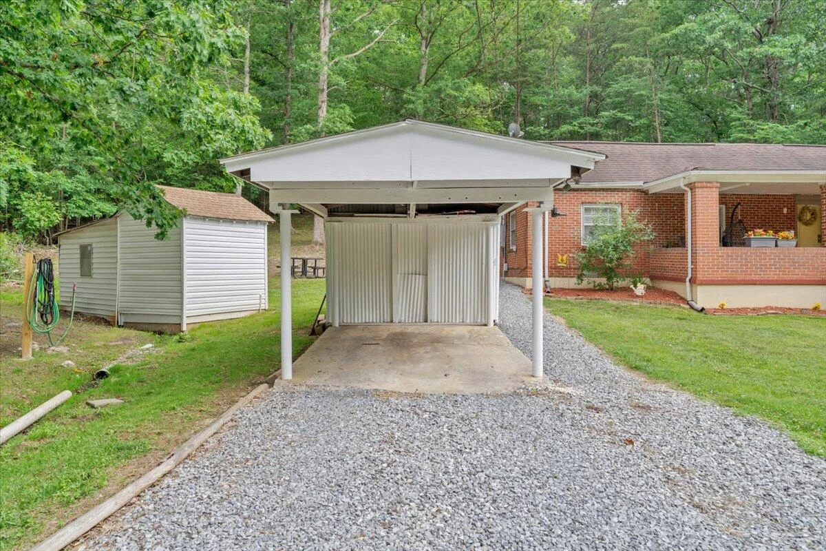 1852 Wildwood RD - Photo 46