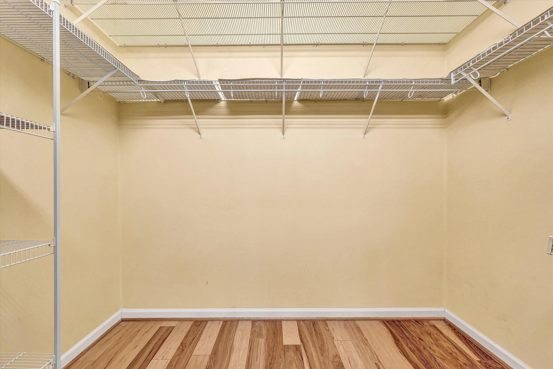 555 Greenway Landing PL - Photo 20