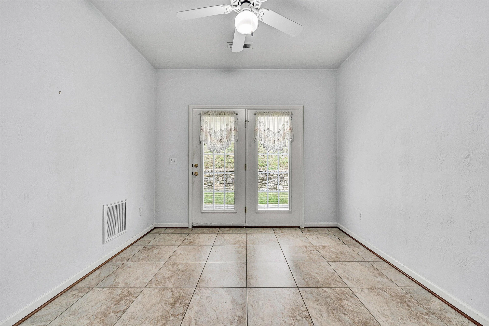 555 Greenway Landing PL - Photo 23